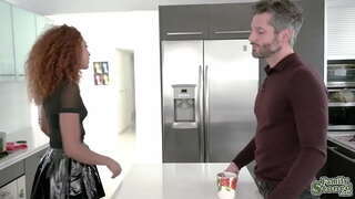 ���ाळे stepdaughter Brixley बेंझ आभार मानतो वातानुकूलन लैंगिक slobbing त्याच्या dick आणि पकडलेला त्याला विस्मृती मध्ये