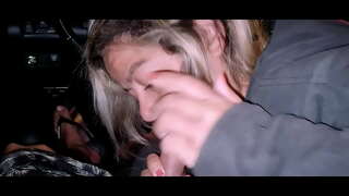 Би авч явах нь надад туслах залуу охин болон харж, тэр нь юу юм бэ.