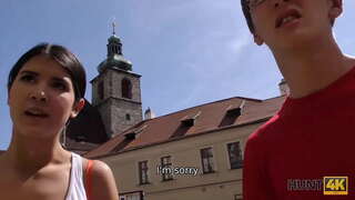 HUNT4K. Bogata lovec zapelje droben črna, ki so potrebovali denar za počitnice