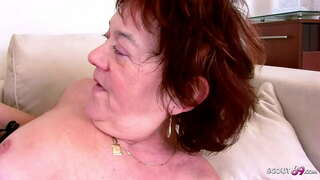 ЭКСТРЕМАЛЬНАЯ МОДЕЛИ РЫЖАЯ ЗРЕЛАЯ ЗАСТУКАЛА МАСТУРБИРУЮЩЕГО ВА СОБЛАЗНЯЮЩЕГО АЛОҚАИ ҶИНСӢ ҶАВОН БАЧА