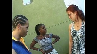 جيك فرس بيضاء صغيرة الفراخ الصغيرة الشيطان الأحمر