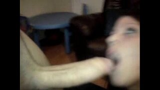 ���क धेरै राम्रो ठूलो कुखुरा sucked हुन्छ सुक्खा