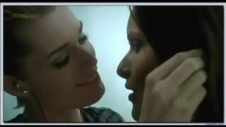 Rebecca Ромайн Rie Rasmussen лесбийский öpüş rolu Ölümcül qadın