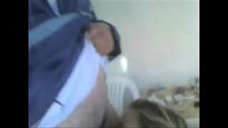 Va cargols a la dona algeriana orà