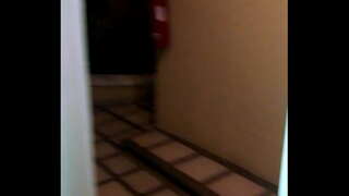 ���त्नी Cojiendo मा होटल संग ढोका खोल्न धनी moans