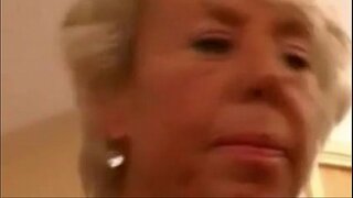 Granny alkaen EpikGranny.com gets perseestä mukaan musta mies