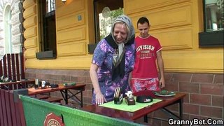 Titw mawr granny fucked galed