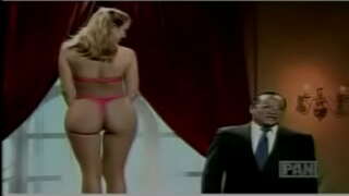 моника Адаро 1 ...