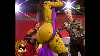 Belen Lavallen - તરીકે-Bodypainting