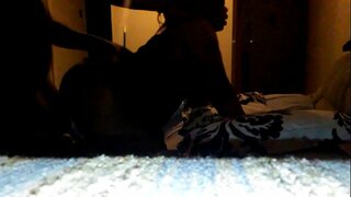 מאוחר בלילה לרסק