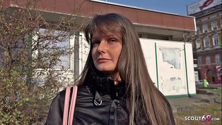 Alman Scout-ilk porno çəkilişində fotoşəkil çəkdikdən sonra Victoria Velvet üçün dərin bir eşşəklərdir