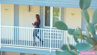 Ögey yeyir волосатую пизду öz падчерицы-lesbian-yeniyetmə