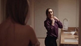 BOCAH-BOCAH WADON BANGET SEKSI KETEMU MENGKO MISAHAKE LAN MENEHI KATRESNAN